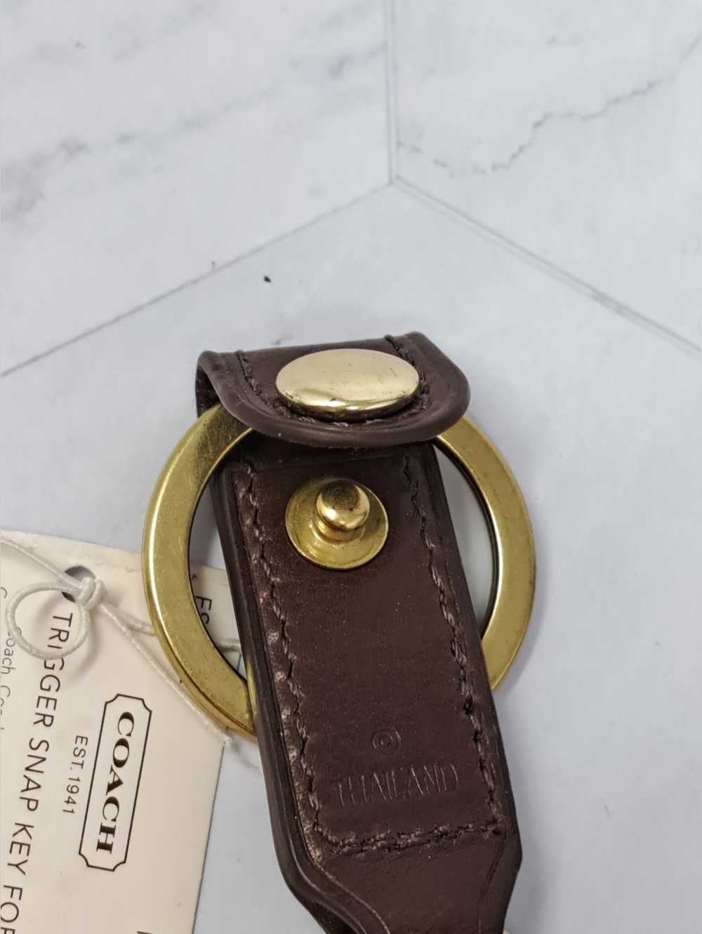 Vintage Coach Mahogany Trigger Snap Key Fob 7212. NWT - Picture 3 of 6